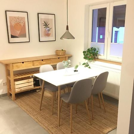 Ferienwohnung Rotes Haus Шнайтах Екстериор снимка
